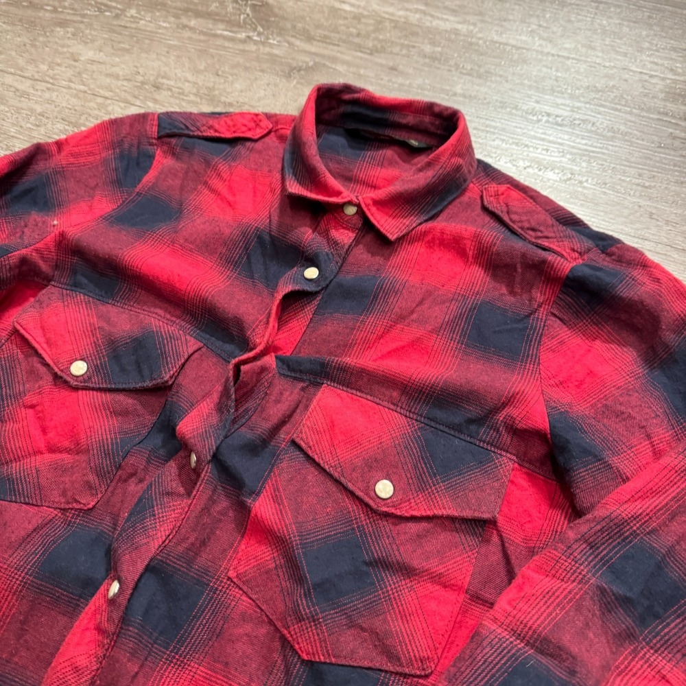 Zara Basic Shirt Womens Medium Red Plaid Cowboy Western Roll Tab Flannel Rodeo